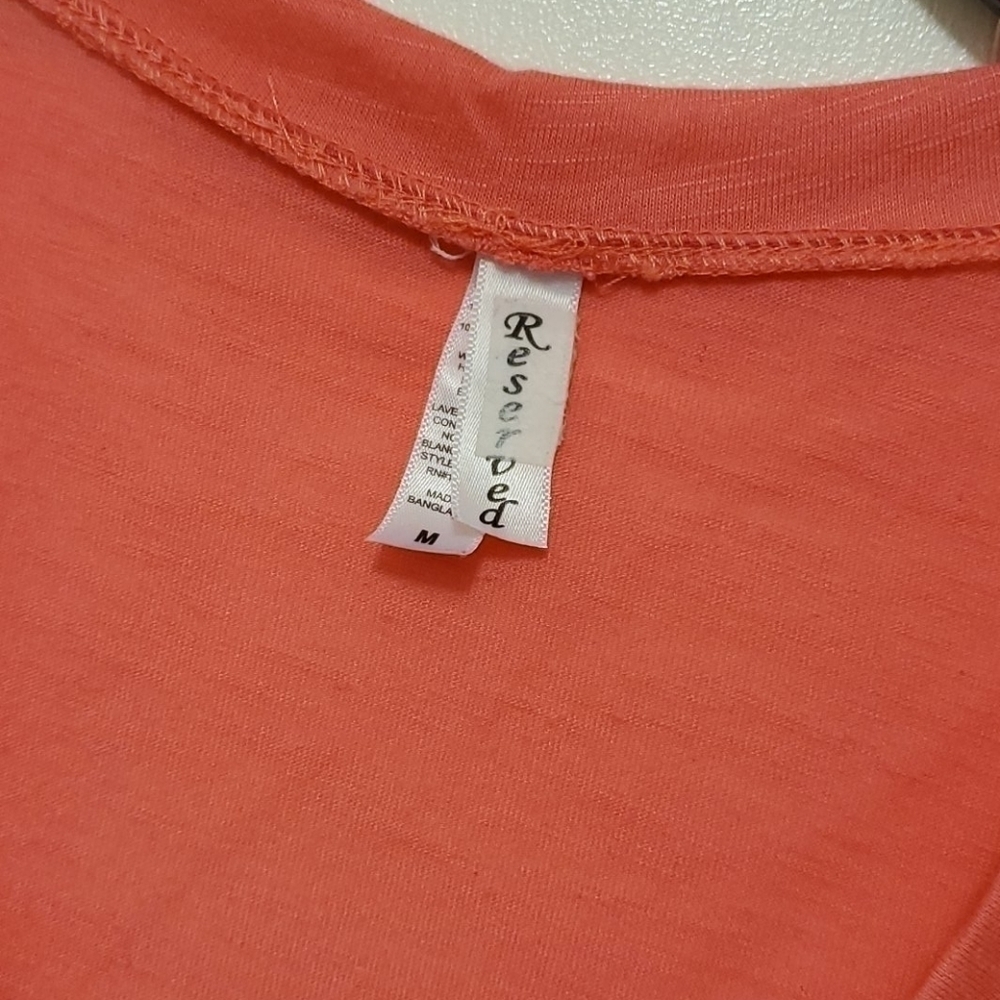 Reserved tee- medium - Picture 3 of 6